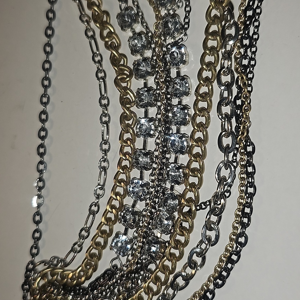 Lane Necklace with Rhinestones - Picture 3 of 5